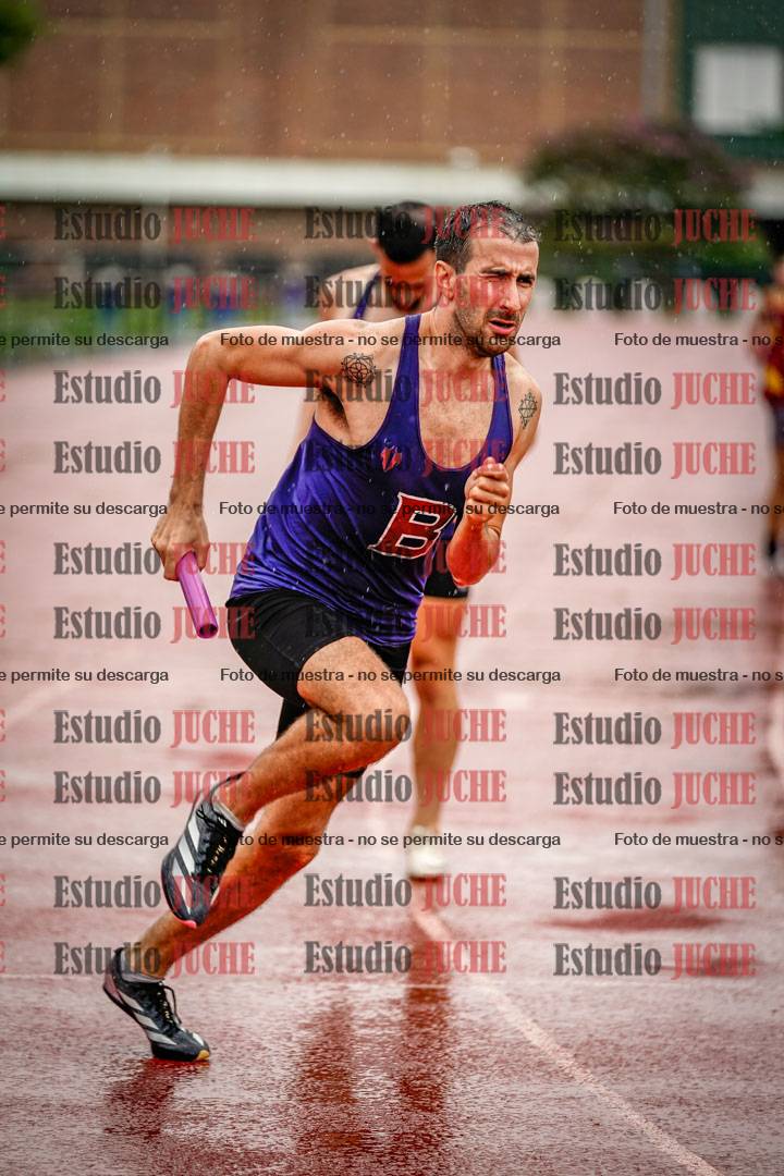 Fotos de las postas 4x400 m de varones