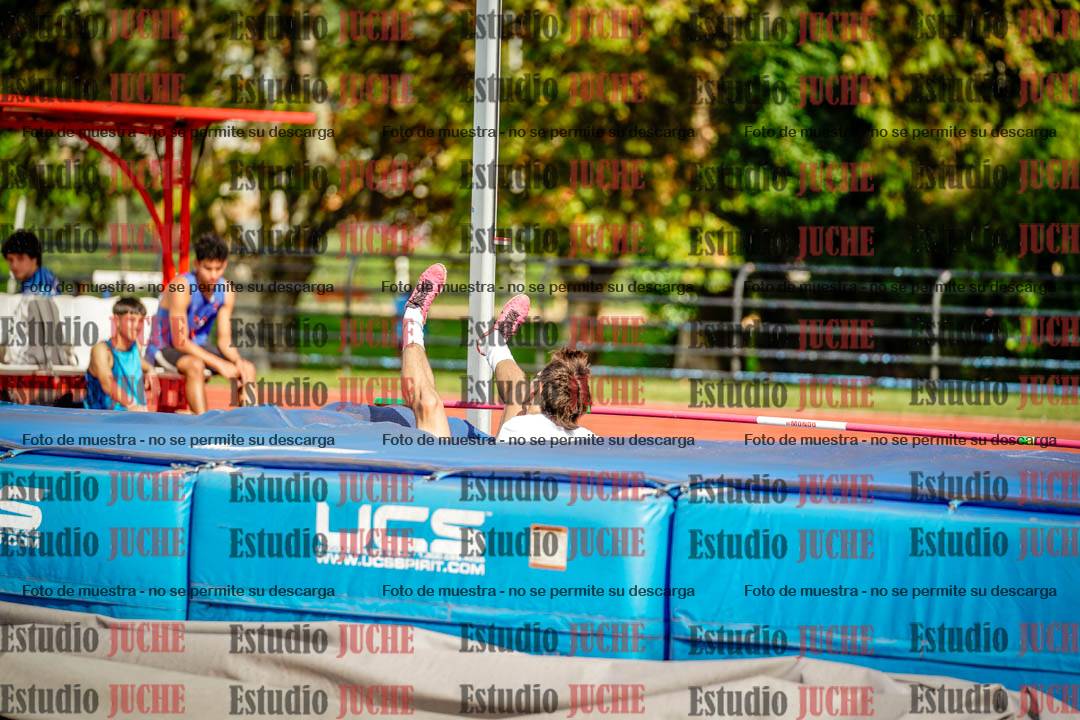 Fotos del salto en alto de varones