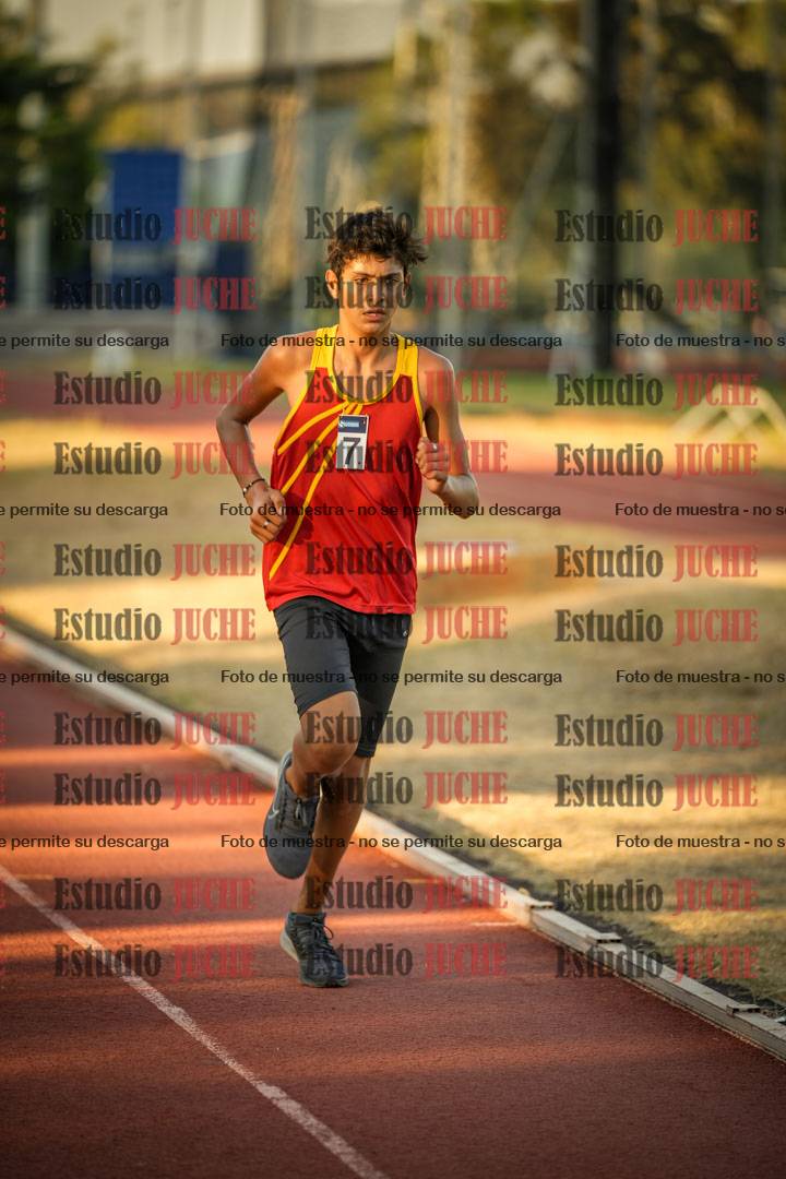 Fotos de los 2400 m llanos de varones