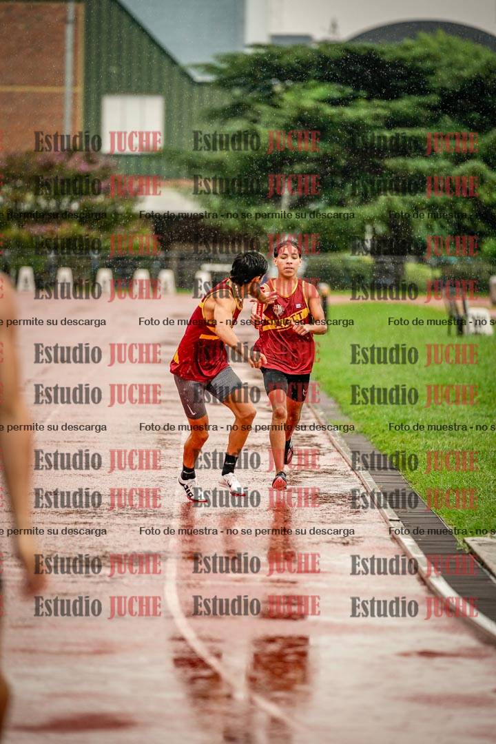 Fotos de las postas 4x400 m de varones