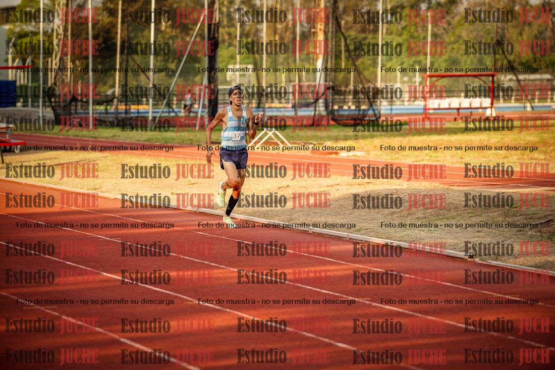 Fotos de los 5000 m llanos de mujeres y varones
