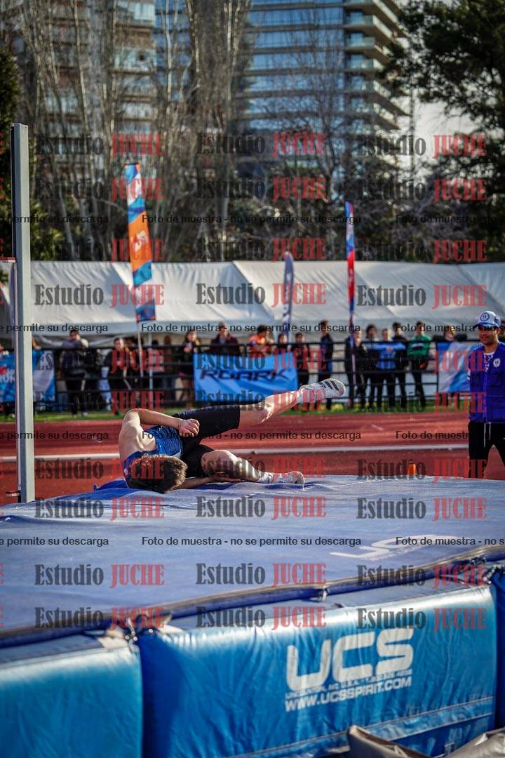 Fotos del salto en alto de varones