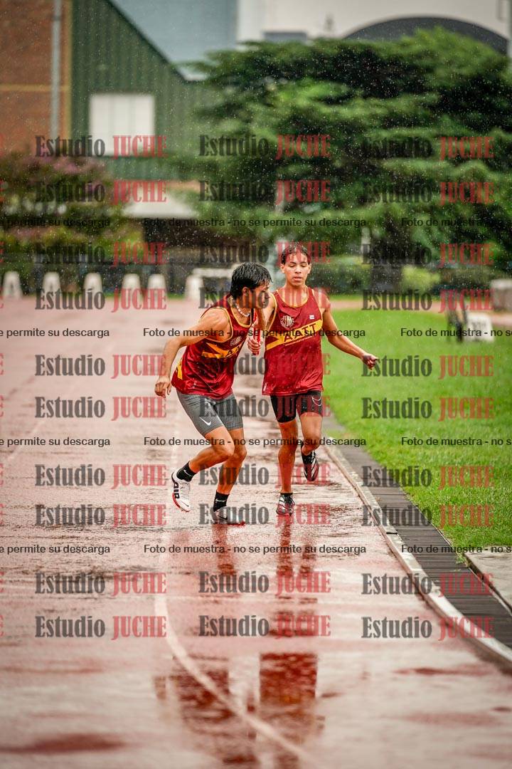 Fotos de las postas 4x400 m de varones