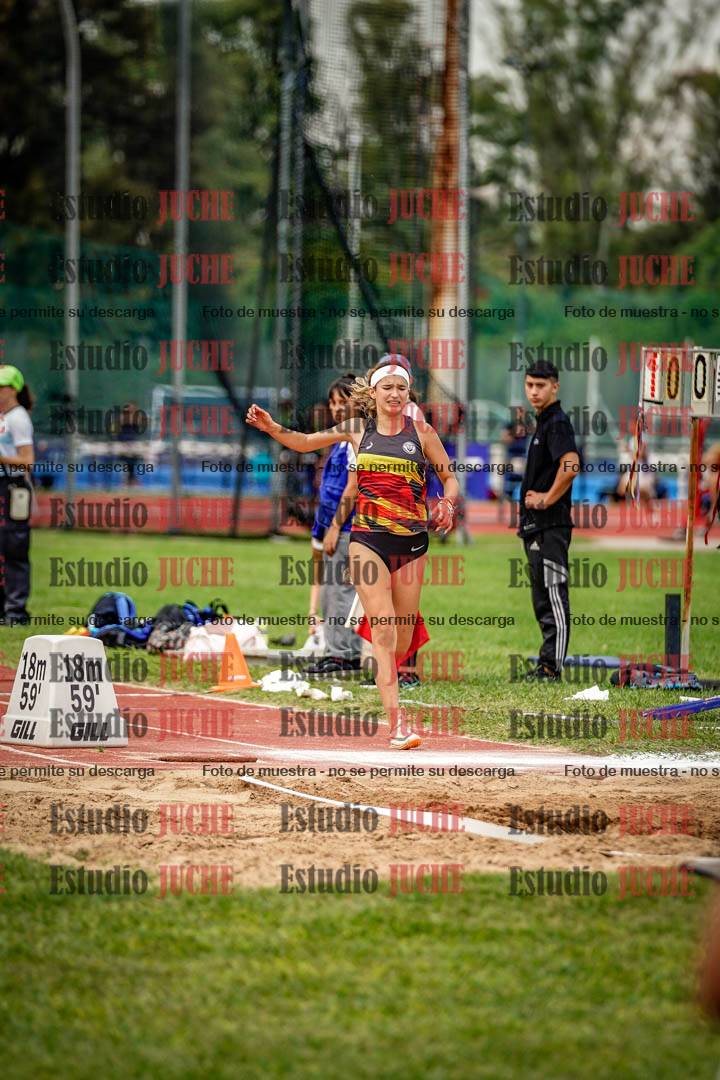 Fotos del salto triple de mujeres y varones