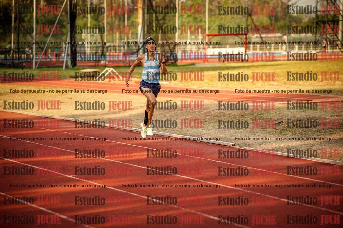 Fotos de los 5000 m llanos de mujeres y varones
