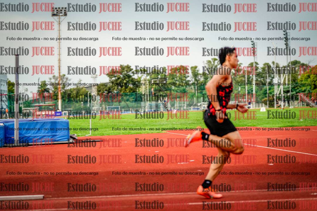 Fotos de los 400 m llanos de varones