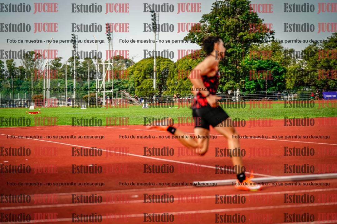 Fotos de los 400 m llanos de varones