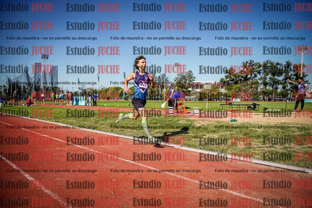 Fotos de los 600 m llanos de varones