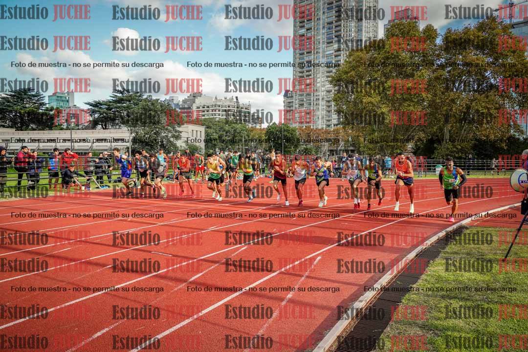 Fotos de los 1500 m llanos de varones