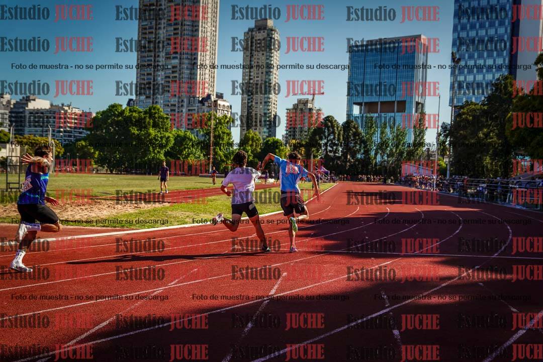 Fotos de las postas 4x100 m de varones