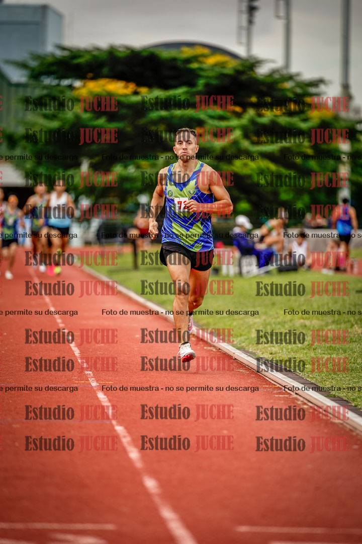 Fotos de los 800 m de varones
