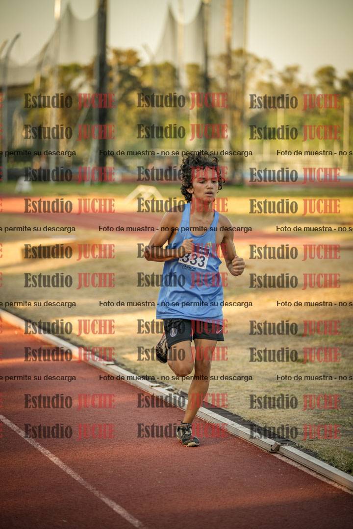 Fotos de los 2400 m llanos de varones