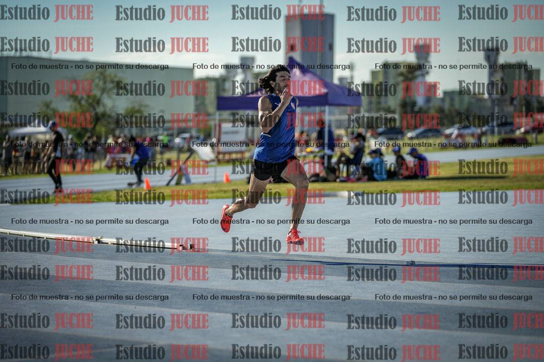 Fotos de los 400 m llanos de varones