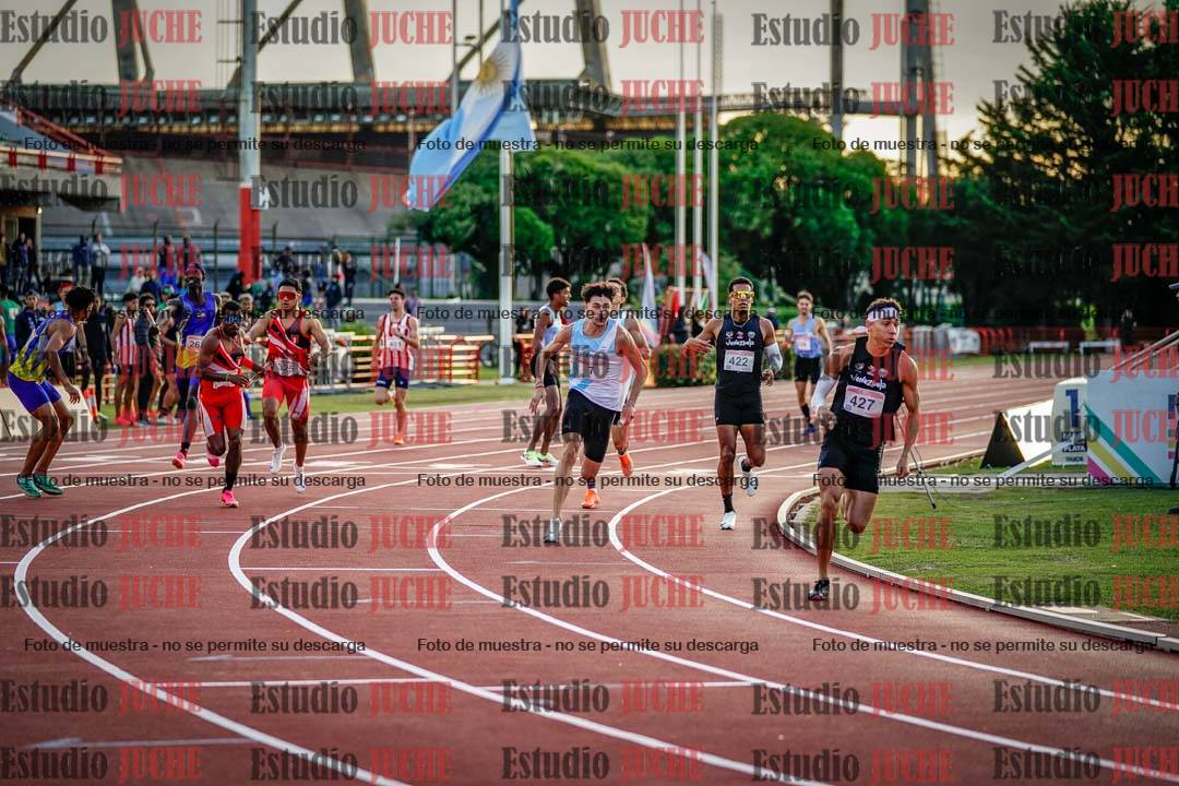 Fotos de los relevos 4x400 m de varones