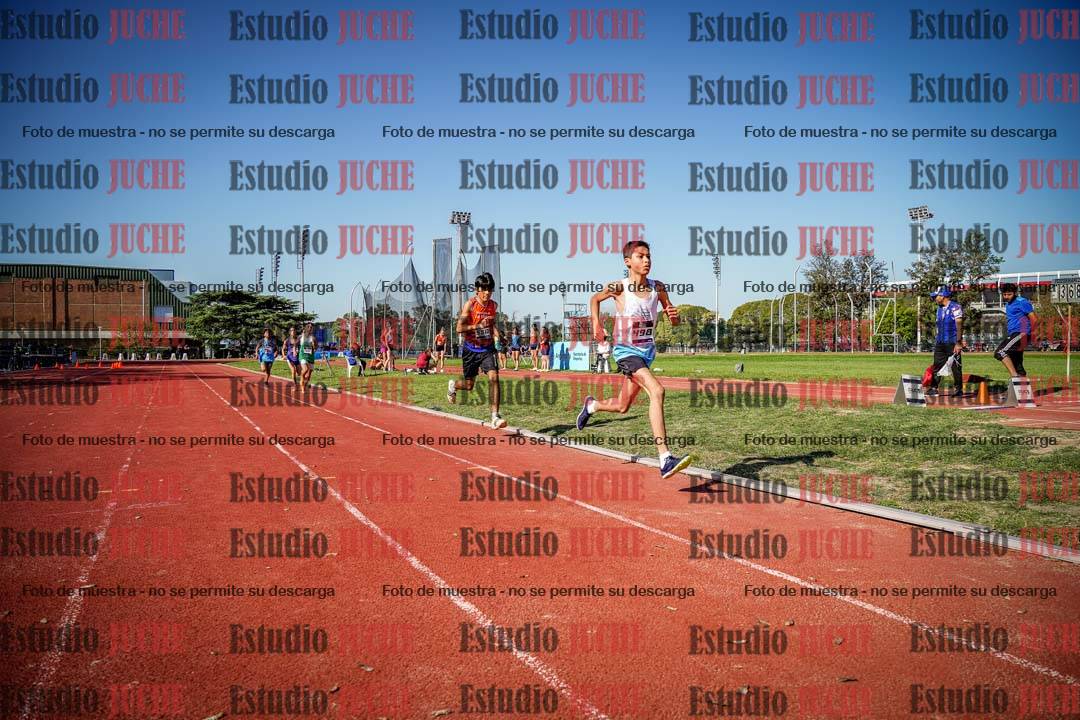 Fotos de los 600 m llanos de varones