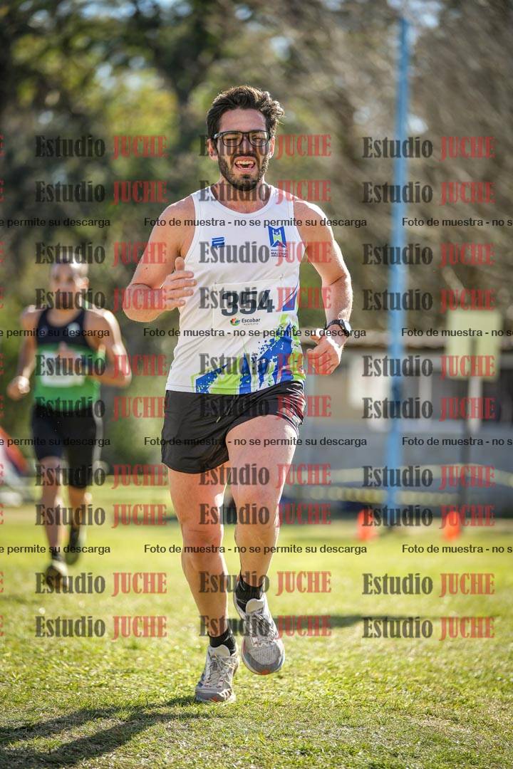 Fotos de la llegada del cross de 8000 m