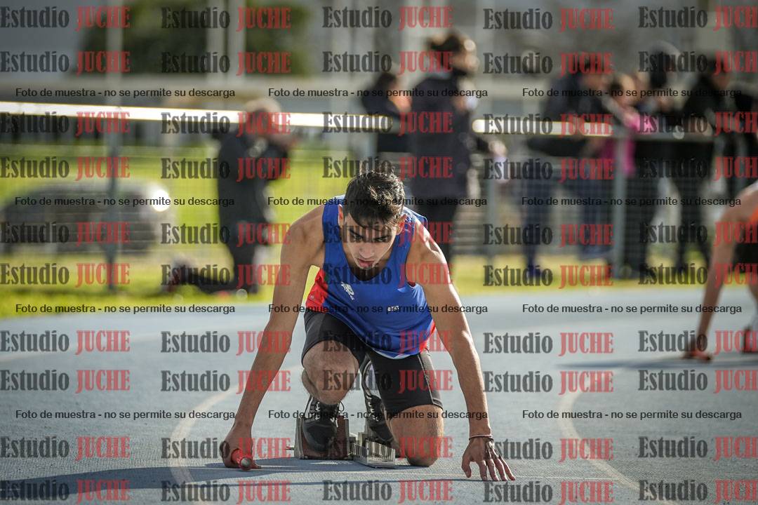 Fotos de las postas 4x400 m llanos de varones