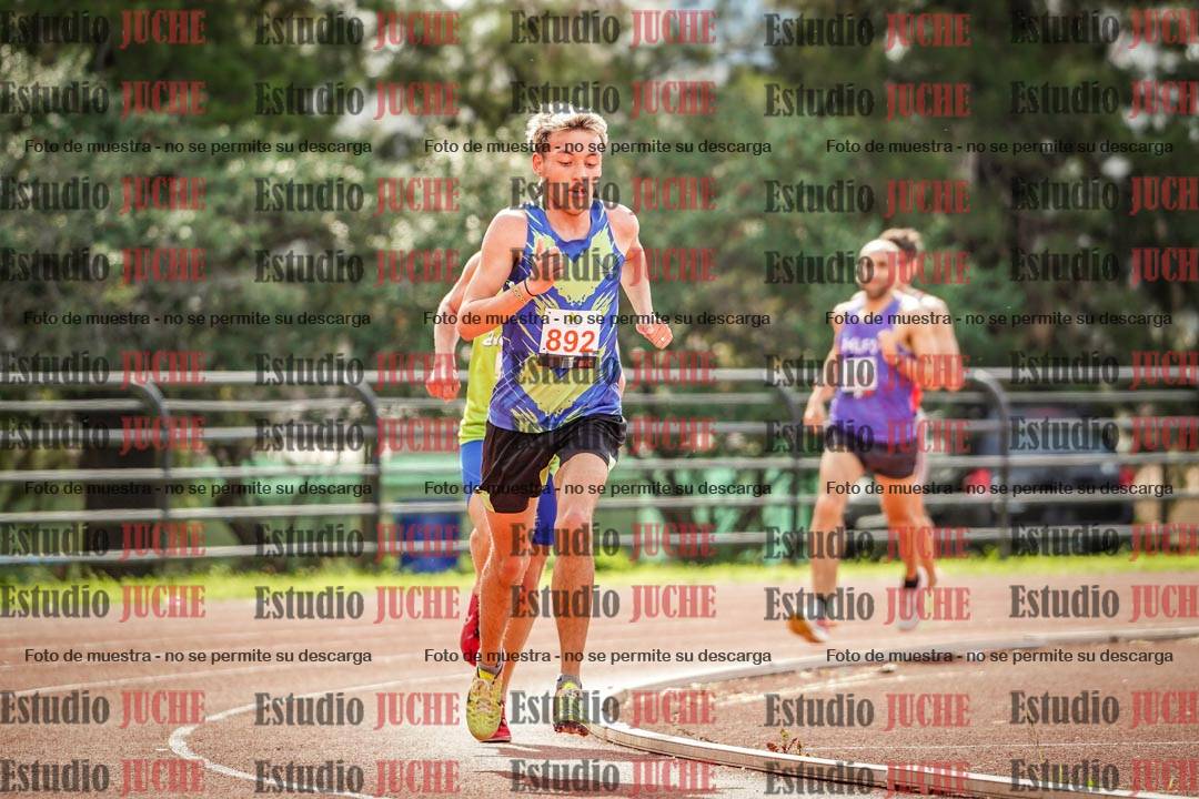 Fotos de los 3000 m llanos de varones
