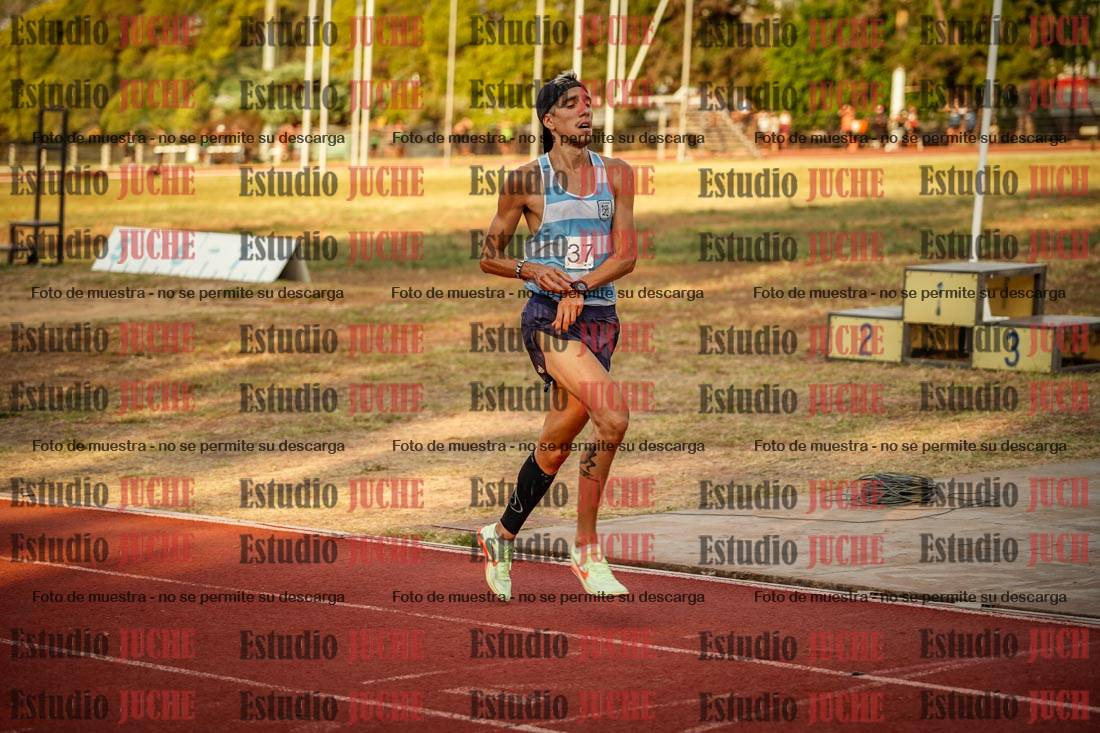 Fotos de los 5000 m llanos de mujeres y varones