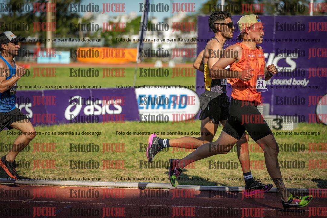 Fotos de los 5000 m llanos de varones