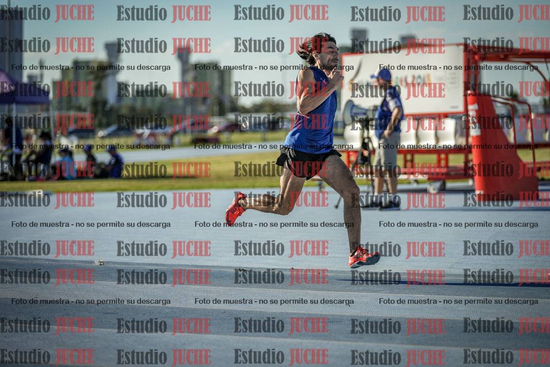 Fotos de los 400 m llanos de varones