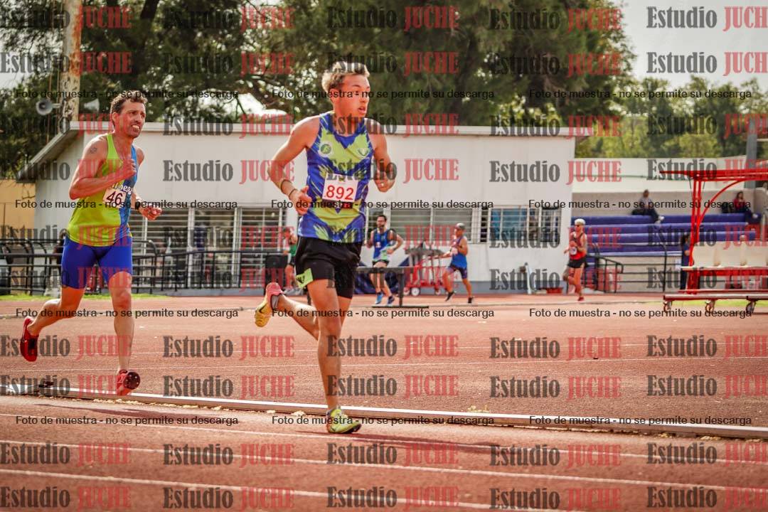 Fotos de los 3000 m llanos de varones