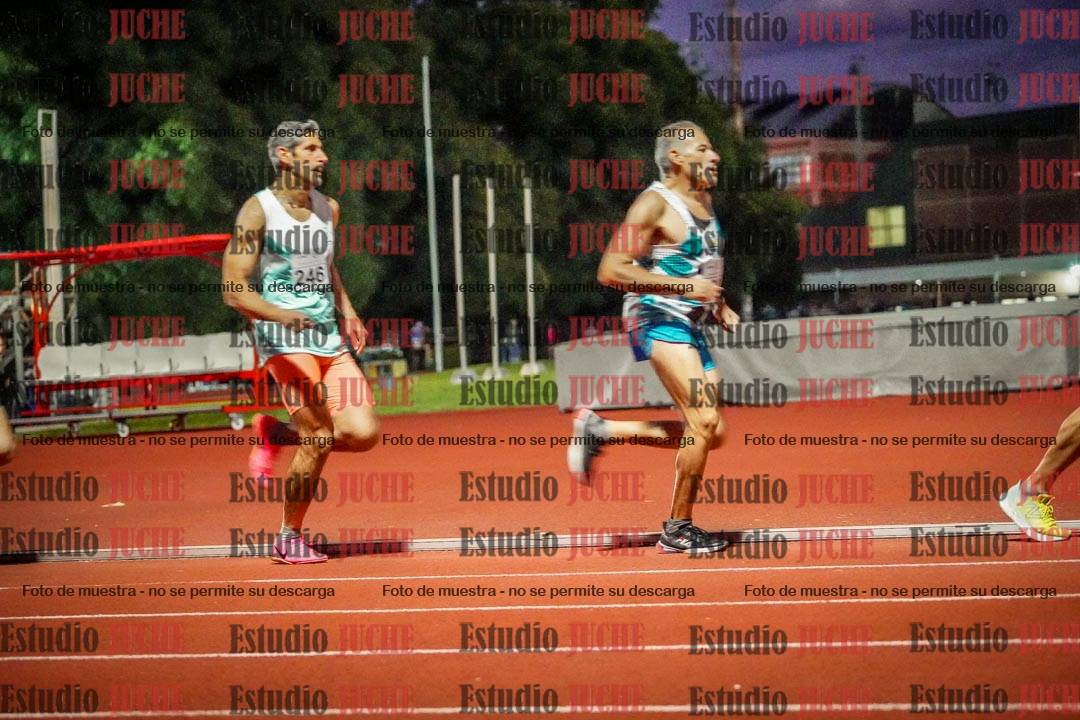 Fotos de los 1500 m llanos de varones