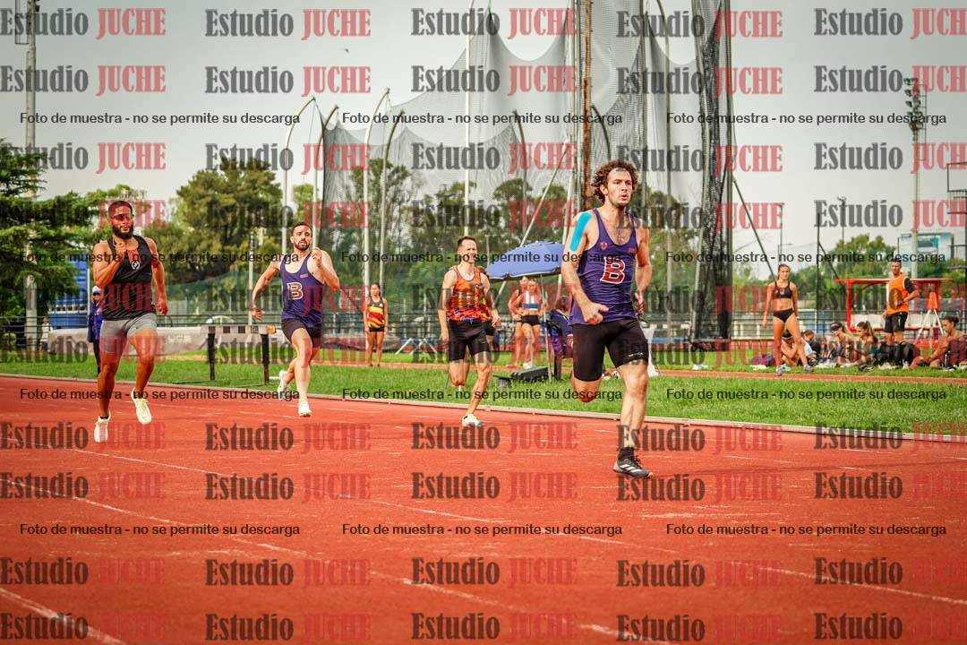 Fotos de los 400 m llanos de varones