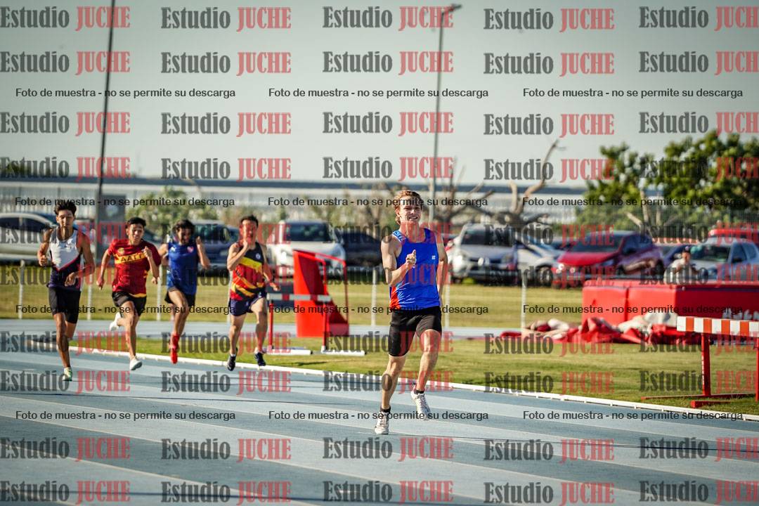 Fotos de los 400 m llanos de varones