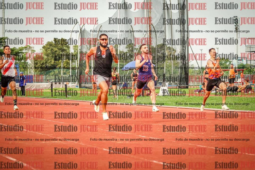 Fotos de los 400 m llanos de varones