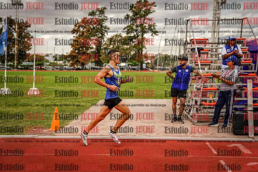 Fotos de los 800 m de varones
