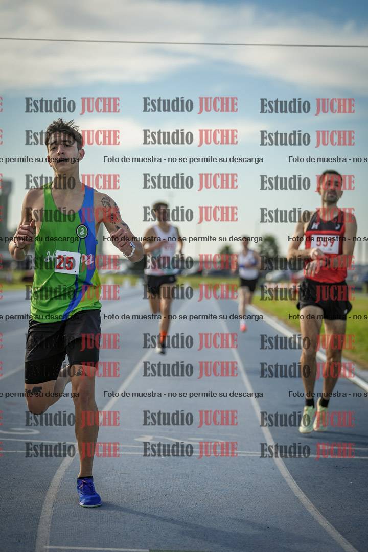 Fotos de los 1500 m llanos de varones