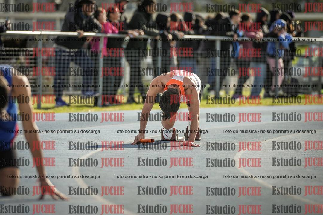 Fotos de las postas 4x400 m llanos de varones