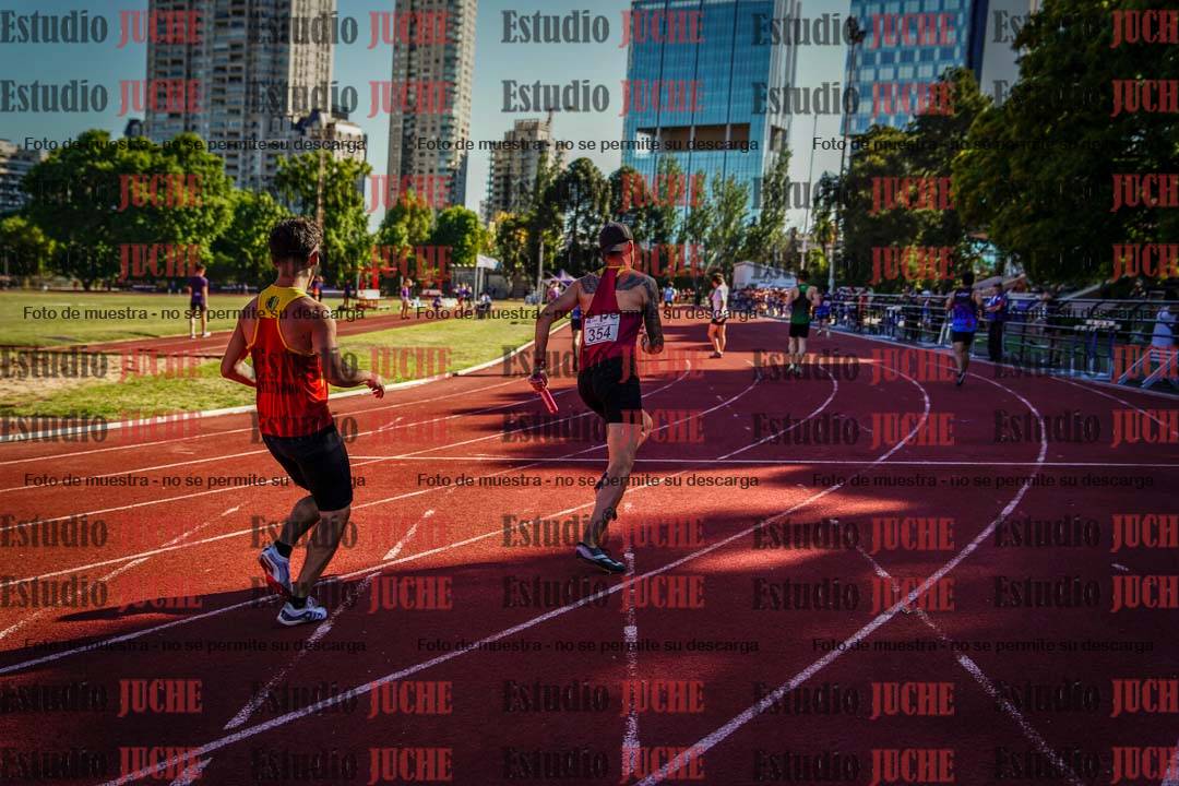 Fotos de las postas 4x100 m de varones