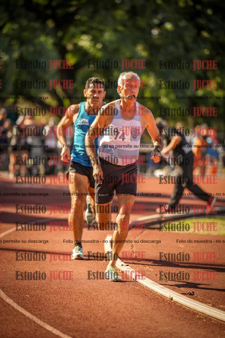 Fotos de los 800 m llanos de varones