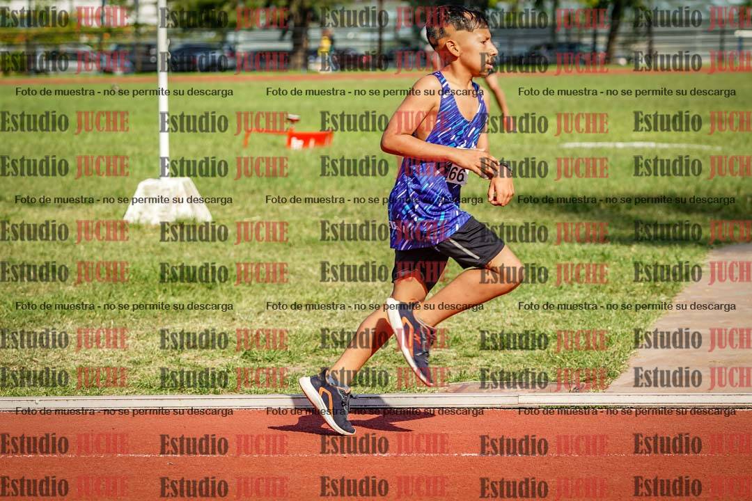 Fotos de los 1000 m llanos de varones