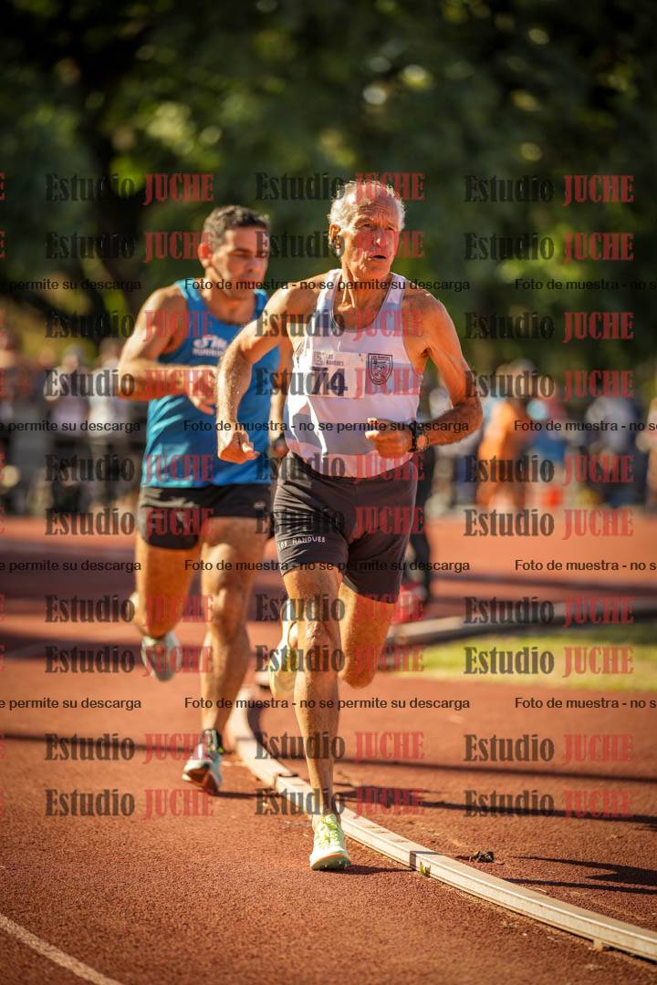 Fotos de los 800 m llanos de varones