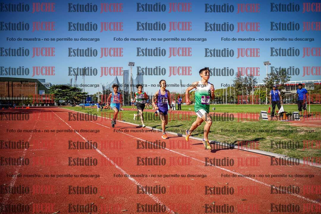Fotos de los 600 m llanos de varones