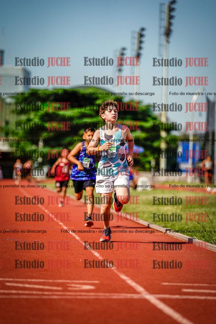 Fotos de los 1000 m llanos de varones