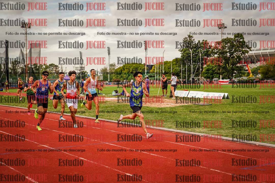 Fotos de los 800 m de varones