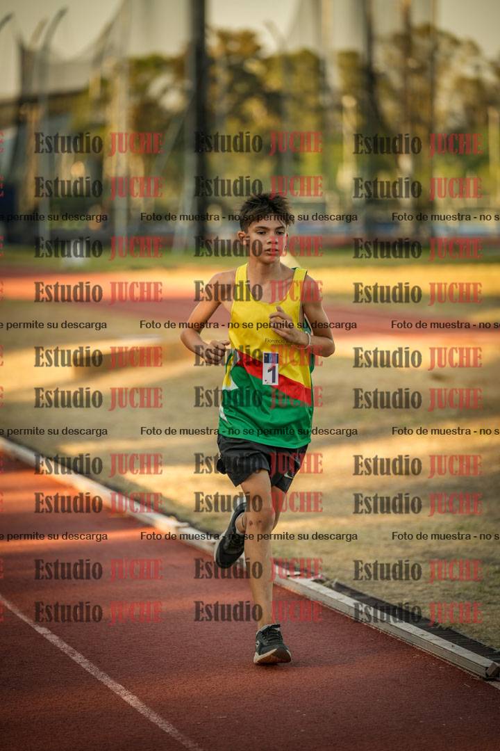 Fotos de los 2400 m llanos de varones