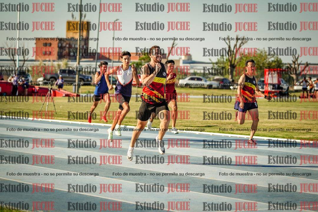Fotos de los 400 m llanos de varones