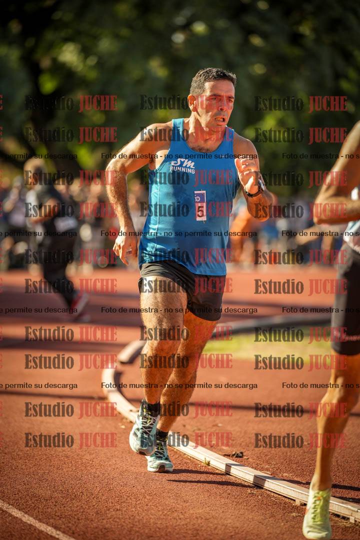 Fotos de los 800 m llanos de varones