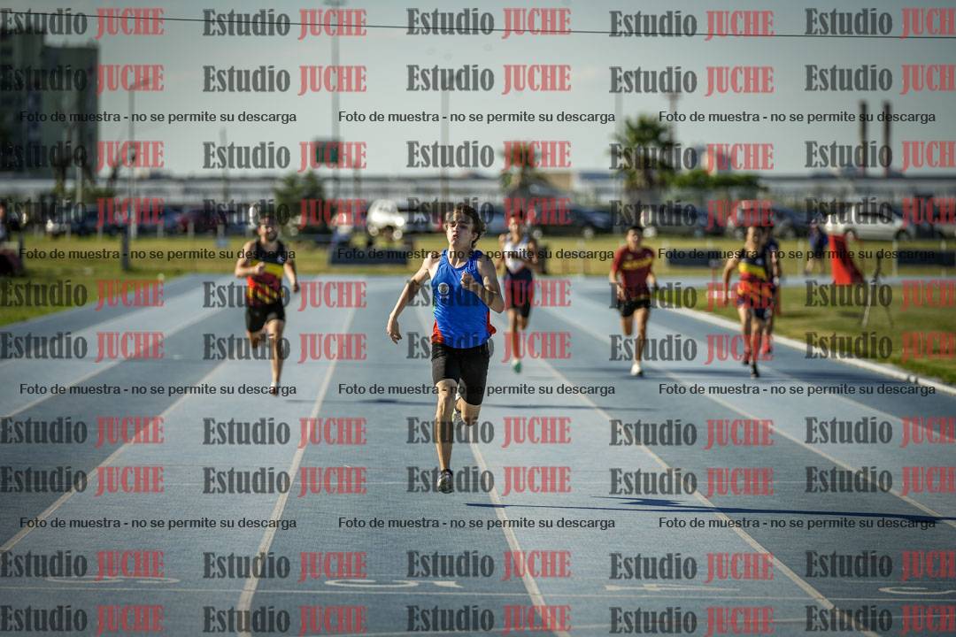 Fotos de los 400 m llanos de varones