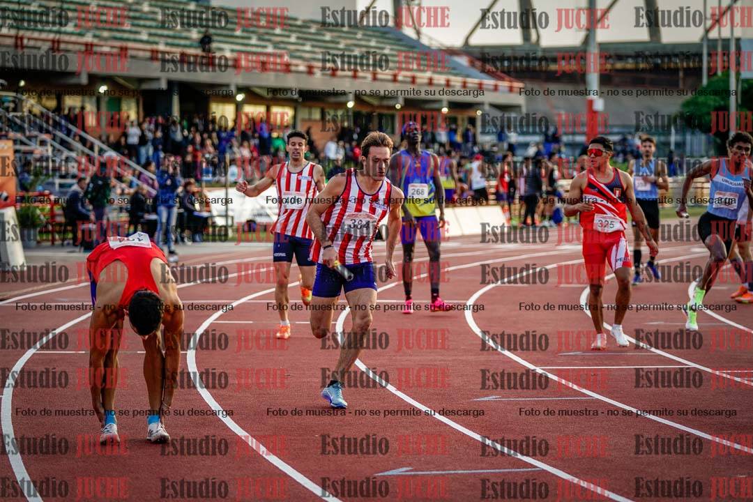 Fotos de los relevos 4x400 m de varones