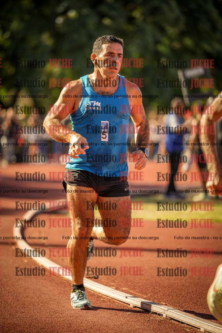 Fotos de los 800 m llanos de varones