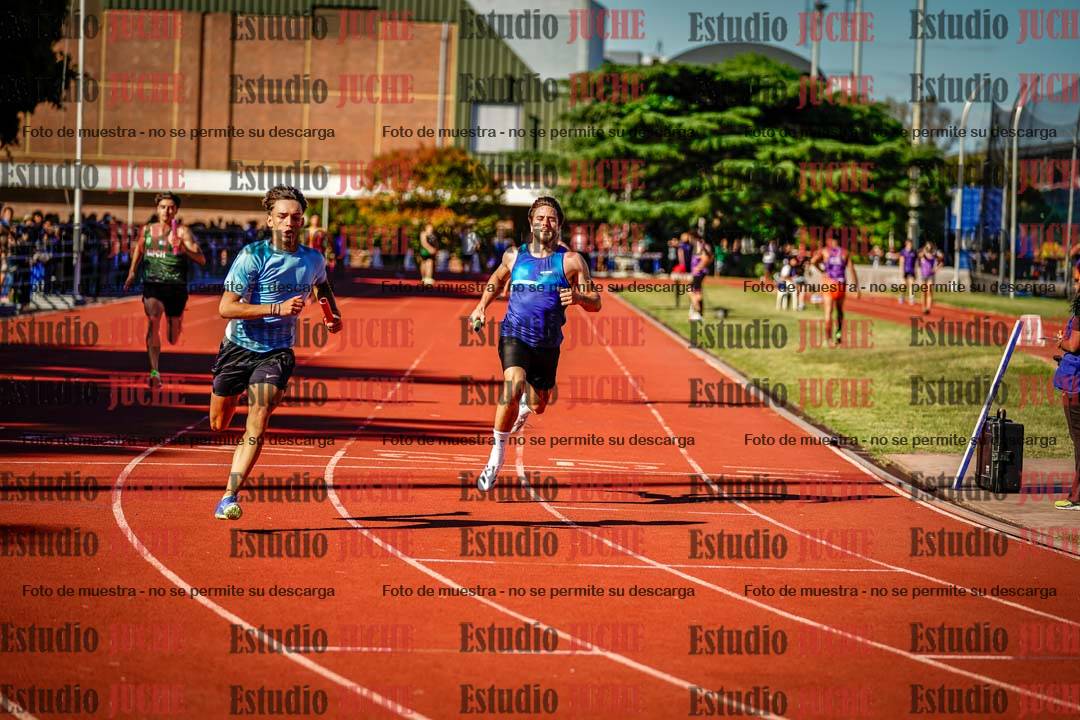 Fotos de las postas 4x100 m de varones