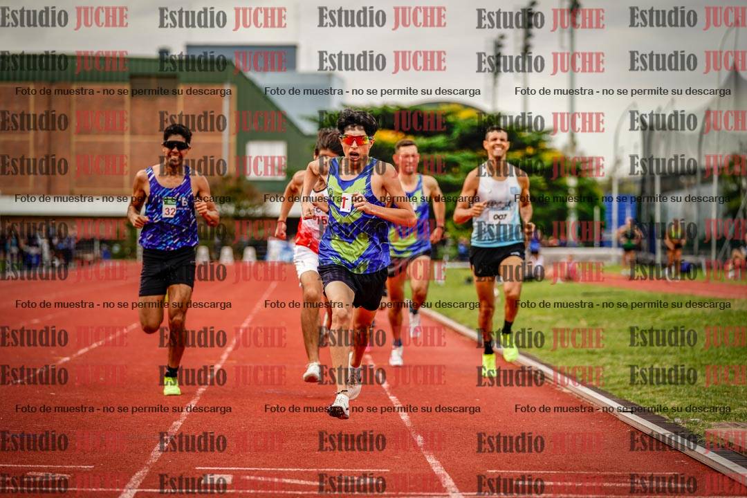 Fotos de los 800 m de varones