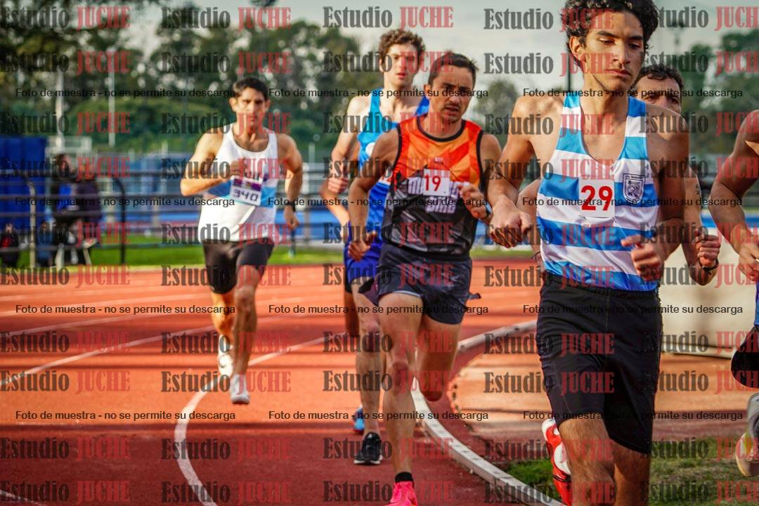 Fotos de los 1500 m llanos de varones