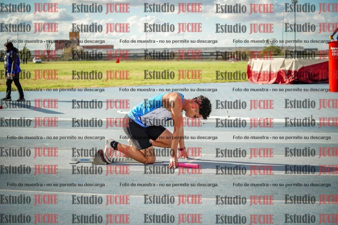 Fotos de las postas 4x400 m llanos de varones